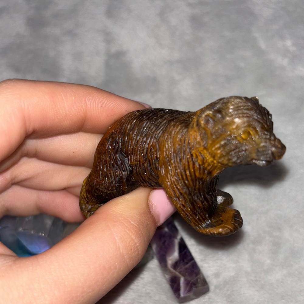 Crystal Point Collection with Bear Figurine - Picture 11 of 11